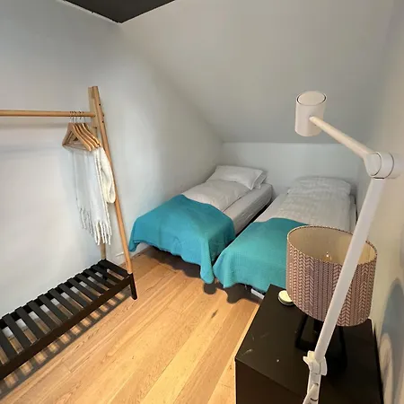Reykjavik Urban Escape 2-Bedroom Haven With Private Entrance Exterior photo