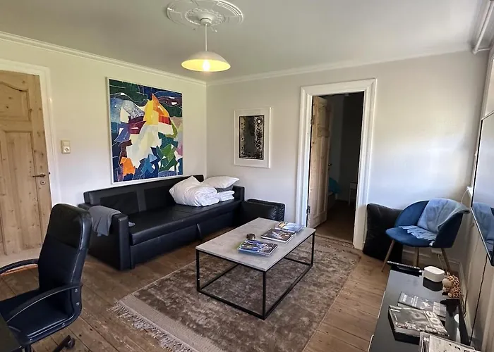Reykjavik Urban Escape 2-Bedroom Haven With Private Entrance
